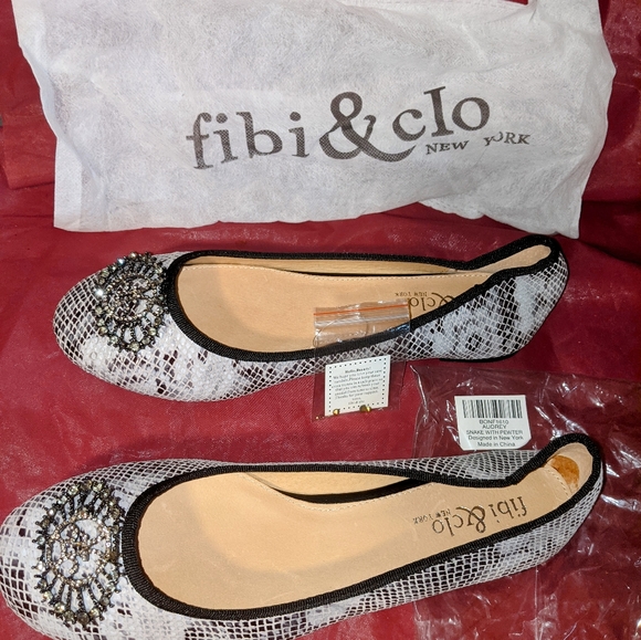 Fibi & Clo - Picture 5 of 10